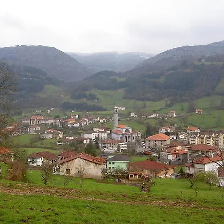 Casa vacanze Chalet En La Montana Junto Rio A 30 Minutos De La Playa *