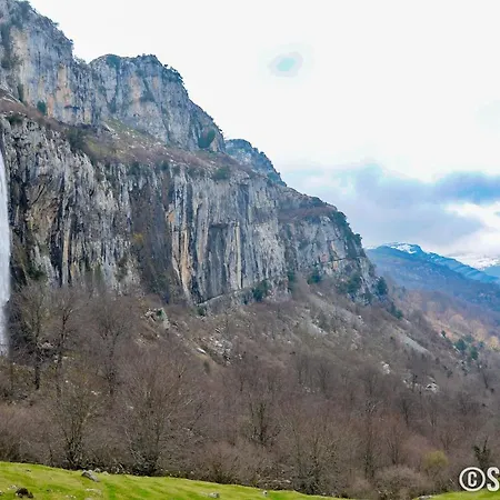 Chalet En La Montana Junto Rio A 30 Minutos De La Playa Arredondo