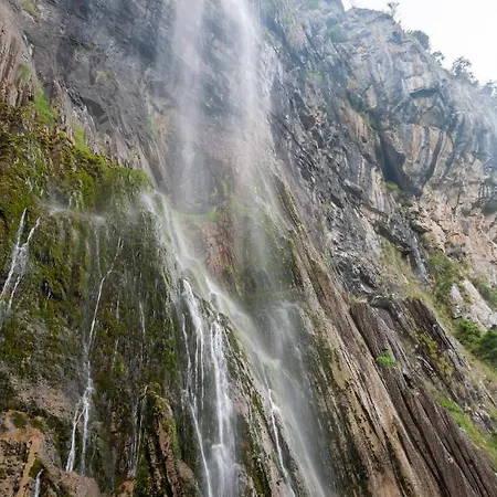 Chalet En La Montana Junto Rio A 30 Minutos De La Playa Arredondo