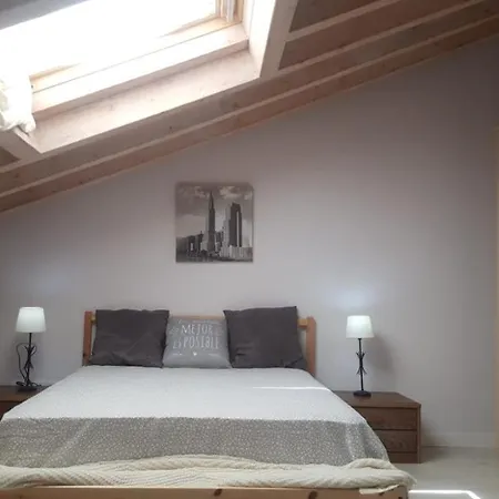Chalet En La Montana Junto Rio A 30 Minutos De La Playa
