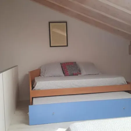 Chalet En La Montana Junto Rio A 30 Minutos De La Playa Arredondo