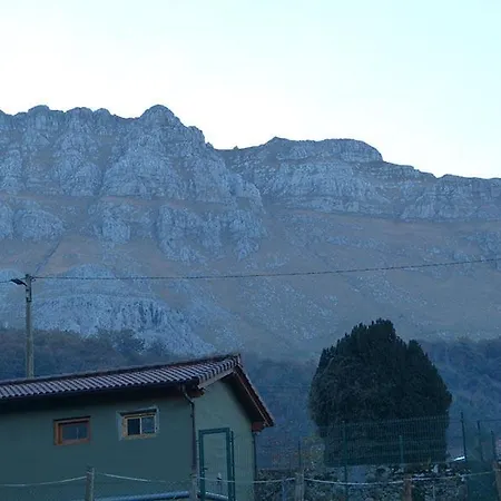 Casa vacanze Chalet En La Montana Junto Rio A 30 Minutos De La Playa Arredondo