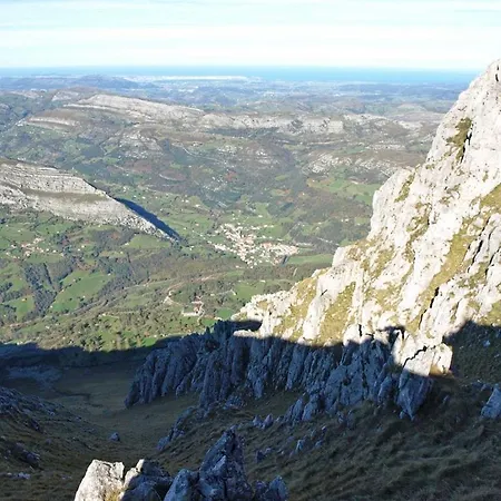 Chalet En La Montana Junto Rio A 30 Minutos De La Playa * Arredondo