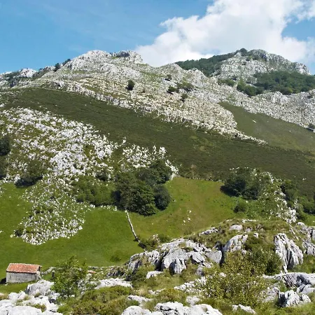 Chalet En La Montana Junto Rio A 30 Minutos De La Playa * Arredondo