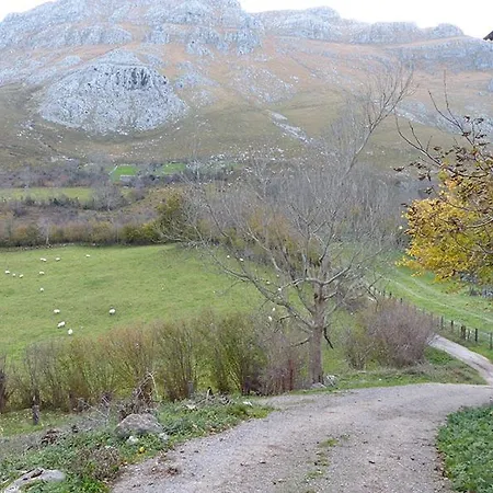 Chalet En La Montana Junto Rio A 30 Minutos De La Playa *